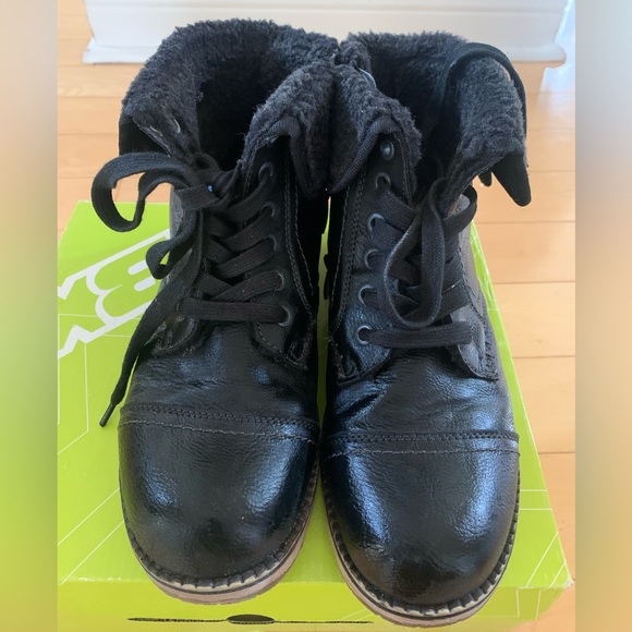 Boys ankle boots - Picture 1 of 3